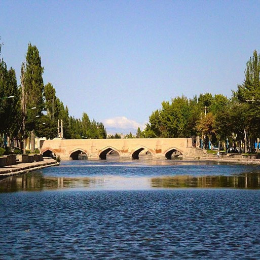 تاکسی دربستی مبدا تهران به مقصد بناب ( آذربایجان شرقی )